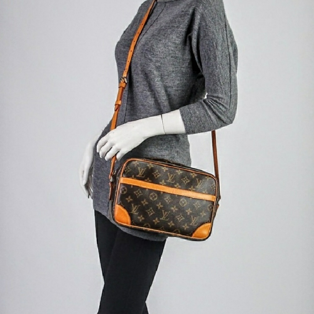 😍🎉Louis Vuitton Monogram Trocadero 27